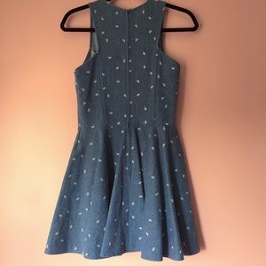 Dusen Dusen Dresses - Dusen Dusen Denim Paisley Dress Dusen Dusen Dresses - Dusen Dusen Denim Paisley Dress
